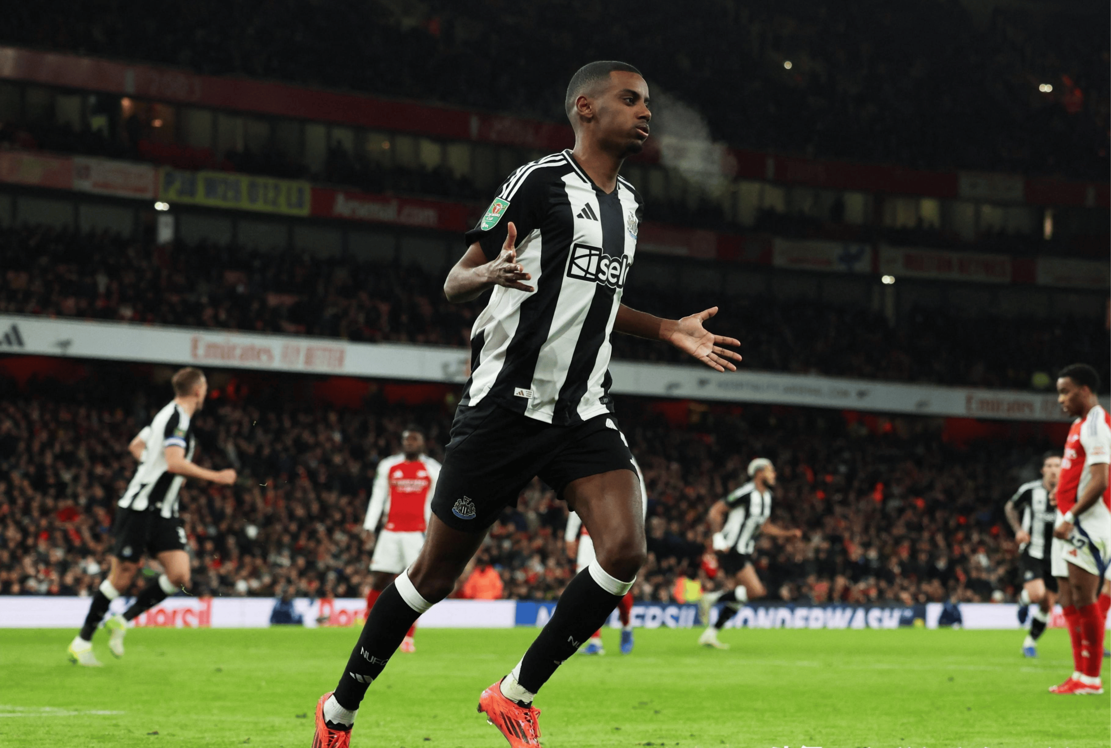 ManBetX-欧冠倒计时，萨克拉门托国王转会期官宣签约，细节引发关注，媒体盛赞，训练强度明显提升的简单介绍