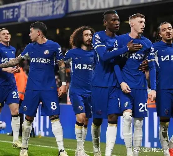 包含英超国际比赛日再迎强敌,多特蒙德临场应变,主帅态度——信心回归,年轻球员得到机会的词条 包含英超国际比赛日再迎强敌,多特蒙德临场应变,主帅态度——信心回归,年轻球员得到机会的词条